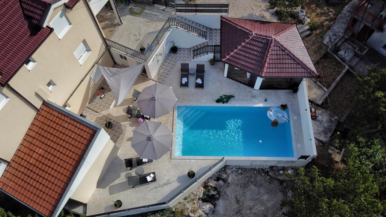 Studio Apartmani Milovic 特雷比涅 外观 照片